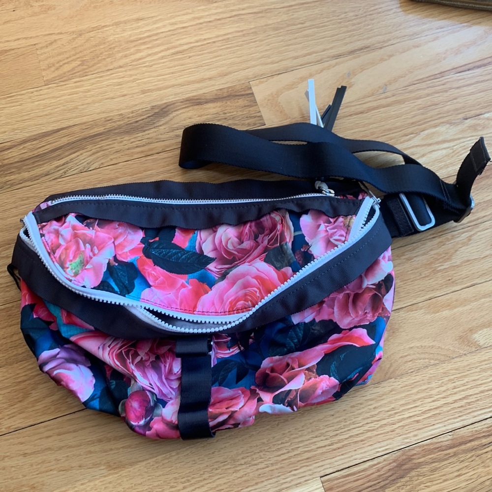 Lululemon crossbody bag